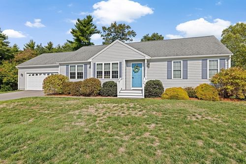 5 Della Way, East Bridgewater, MA, 02333-4116 | Card Image