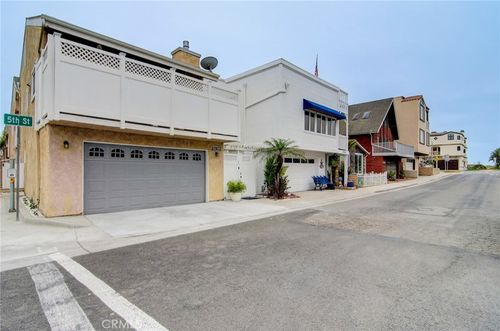 a-17072 5th St, Sunset Beach, CA, 90742-2030 | Card Image