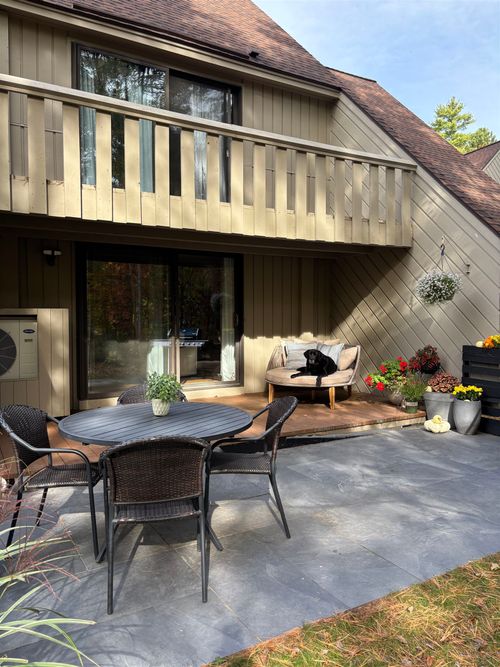 3 Churchill Ct, Bedford, NH, 03110-6502 | Card Image