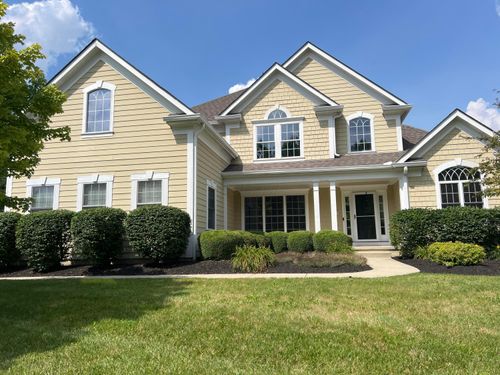 8730 Swisher Creek Xing, New Albany, OH, 43054-8387 | Card Image