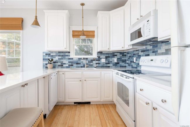 B - 103 Sterling St, Home with 2 bedrooms, 2 bathrooms and 1 parking in Greenport NY | Image 6