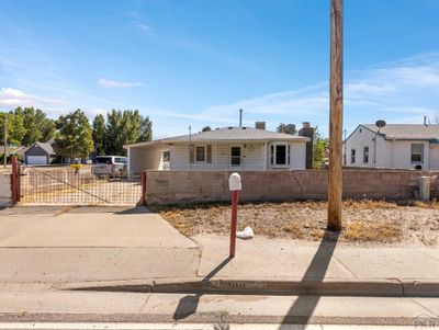 5200 Thatcher Ave, House other with 2 bedrooms, 1 bathrooms and 1 parking in Pueblo CO | Image 2