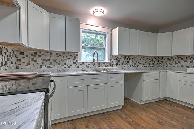 21209 Lime Hill Rd, House other with 4 bedrooms, 2 bathrooms and null parking in Bristol VA | Image 54