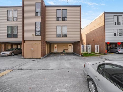 21-10200 4th Ave, Richmond, BC, V7E1V3 | Card Image