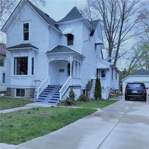 318 Nelson St, Wallaceburg, ON, N8A4G6 | Card Image