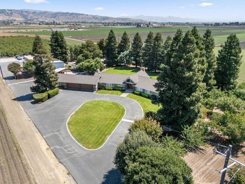 7096 Holsclaw Rd, Gilroy, CA, 95020-8026 | Card Image