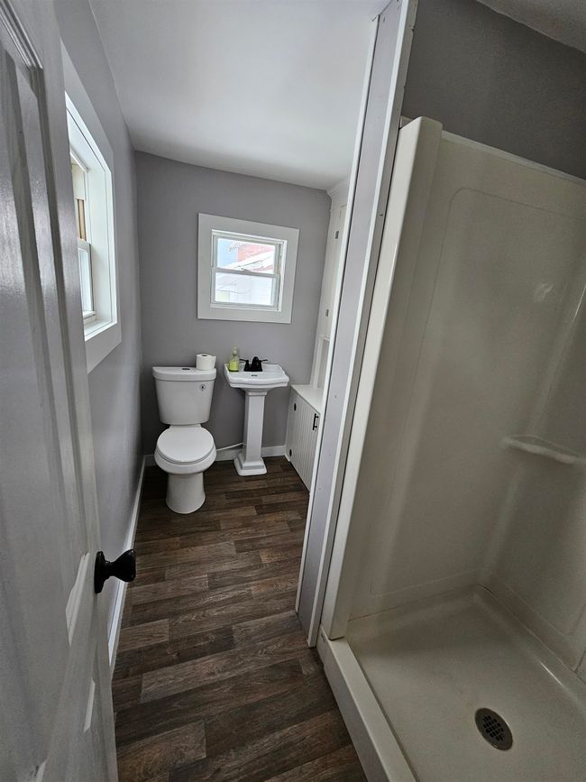 109 Charles St, House other with 3 bedrooms, 2 bathrooms and null parking in Bennington VT | Image 14
