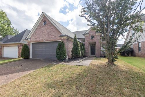 9761 Misty Bay Cv, Arlington, TN, 38002-8190 | Card Image