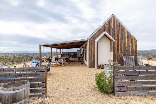 72705 Indian Valley Rd, San Miguel, CA, 93451-9151 | Card Image