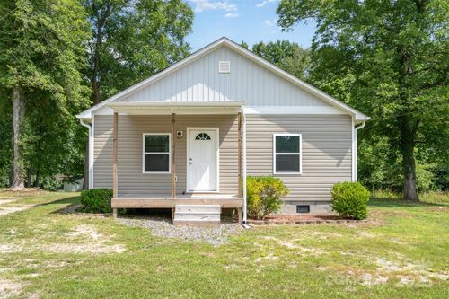 213 Pinewood Dr, Grover, NC, 28073-9799 | Card Image