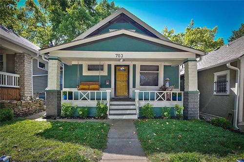 703 E 43rd St, Kansas City, MO, 64110-1546 | Card Image