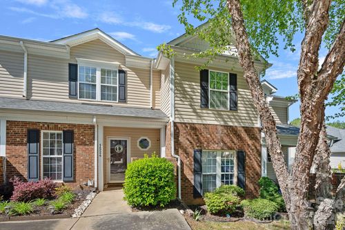 1524 Anthem Ct, Charlotte, NC, 28205-7979 | Card Image