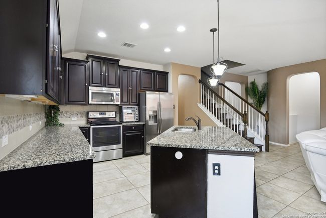 112 Vista Del Rey, House other with 3 bedrooms, 2 bathrooms and null parking in Cibolo TX | Image 12