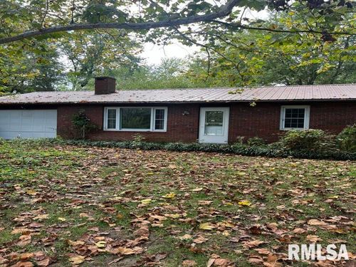 608 Briarwood Dr, De Soto, IL, 62924-1600 | Card Image