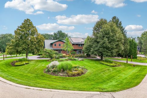 10 Elm St, Hawthorn Woods, IL, 60047-9247 | Card Image