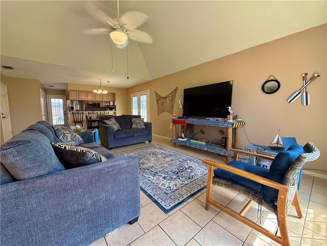 2303 Naples Dr, Townhouse with 3 bedrooms, 2 bathrooms and null parking in Ingleside TX | Image 4