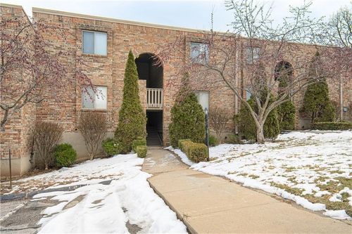 apt-a-1810 E 97th St, Kansas City, MO, 64131-3170 | Card Image