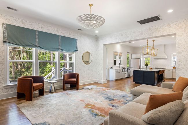 Living Room | Image 21