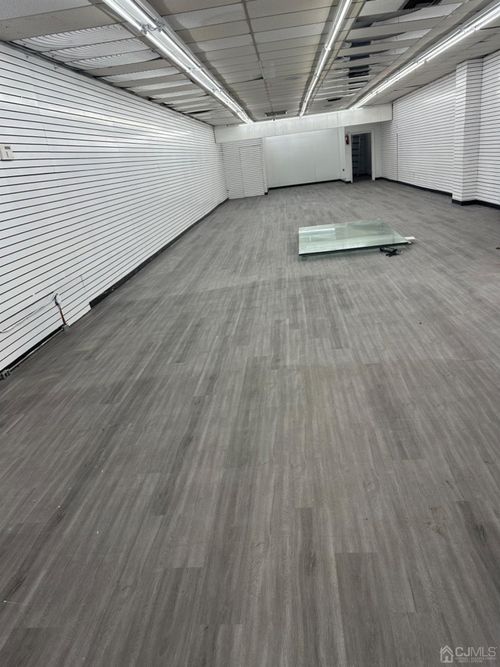 166 Smith St, Perth Amboy, NJ, 08861-4312 | Card Image