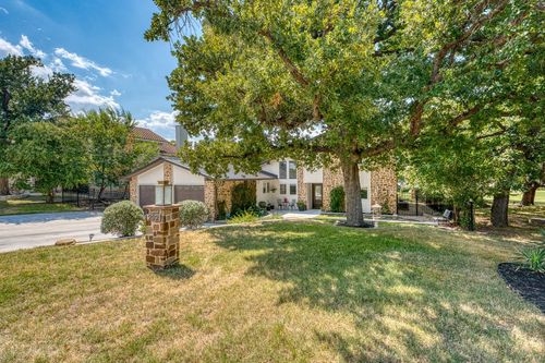 202 Big Spur N, Horseshoe Bay, TX, 78657-5720 | Card Image