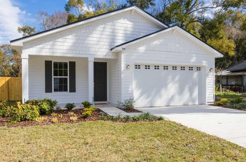 524 N Cypress Ave, GREEN COVE SPRINGS, FL, 32043-2812 | Card Image