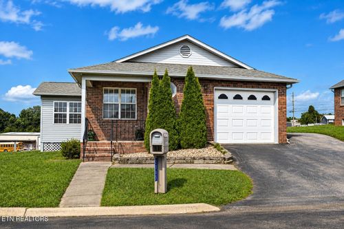 2365 Governors Ct, Maryville, TN, 37801-8367 | Card Image