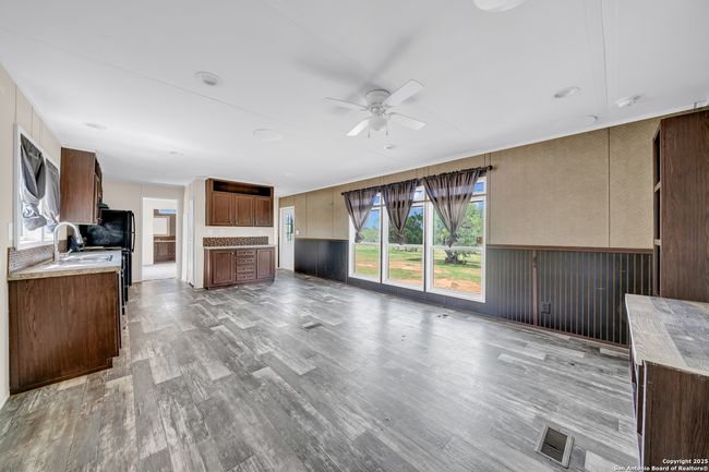 6 River Bluff Dr, House other with 4 bedrooms, 3 bathrooms and null parking in Lytle TX | Image 21