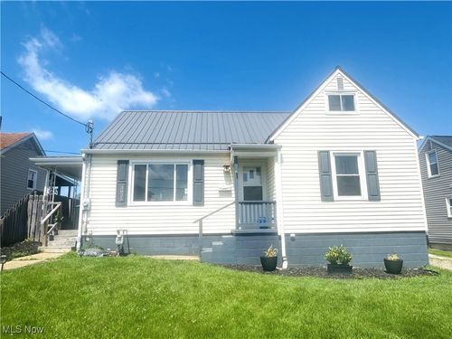 3825 Marlamont Way, Weirton, WV, 26062-5261 | Card Image