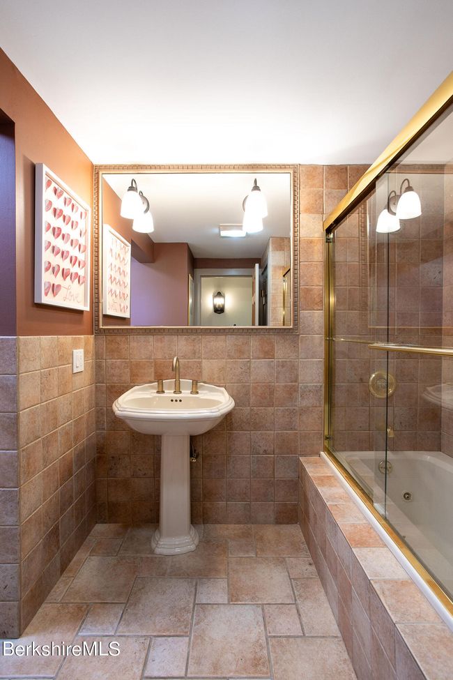 71 E Hubbard Rd, House other with 3 bedrooms, 2 bathrooms and null parking in Sandisfield MA | Image 35
