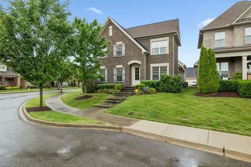 1099 Paddock Park Cir, Gallatin, TN, 37066-7166 | Card Image