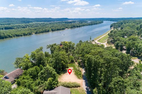 20 Brown Bluff Ln, Sugar Tree, TN, 38380-5424 | Card Image