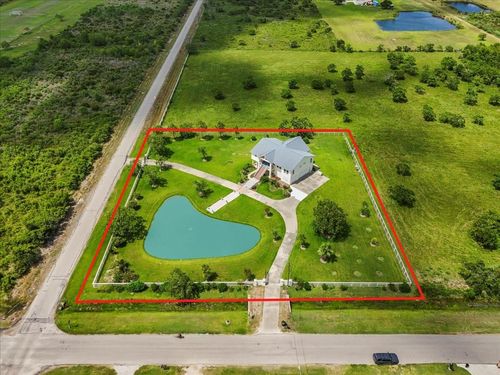 2250 Broadway St, Dickinson, TX, 77539-8727 | Card Image