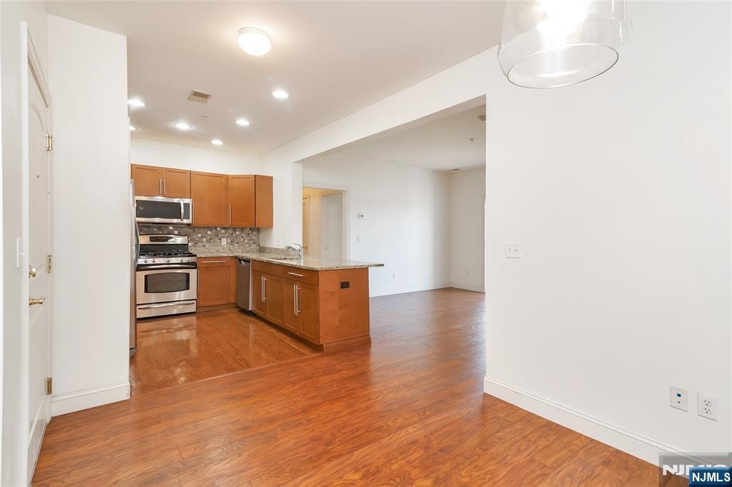Residential in Englewood 4