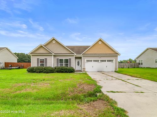 105 Conley Hills Dr, Richlands, NC, 28574-6407 | Card Image