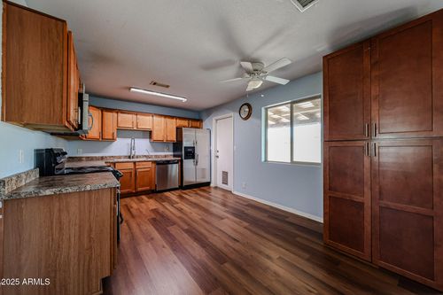 1816 E 2nd Ave, Mesa, AZ, 85204-1312 | Card Image