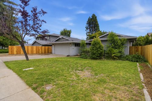 6426 Oakcreek Way, Citrus Heights, CA, 95621 | Card Image
