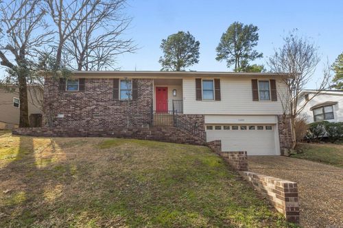 13209 Pleasant Forest Dr, Little Rock, AR, 72212-2126 | Card Image