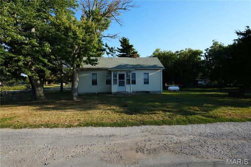 101 E Oglesby St, Mount Olive, IL, 62069-2006 | Card Image