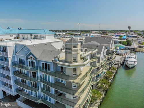 402-1 Dock St, CRISFIELD, MD, 21817-1080 | Card Image