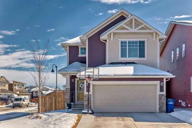 476 Bayview Way, Home with 4 bedrooms, 3 bathrooms and 4 parking in Airdrie AB | Image 2