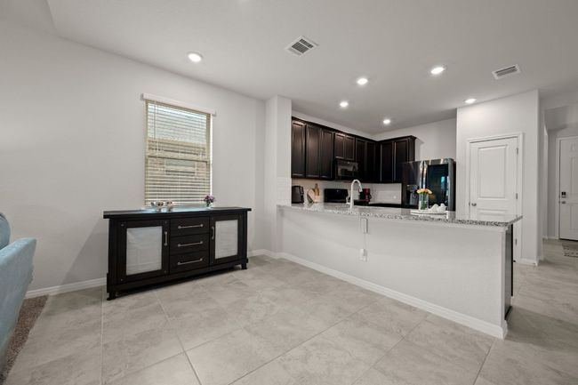 13712 Fallsprings Way, House other with 4 bedrooms, 3 bathrooms and 6 parking in Manor TX | Image 7