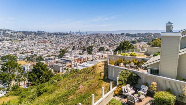 156 Treeview Dr, Townhouse with 2 bedrooms, 3 bathrooms and 2 parking in Daly City CA | Image 59