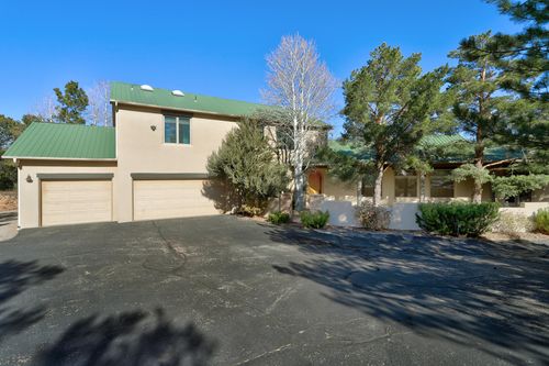 30 Canyon Ridge Dr, Sandia Park, NM, 87047-8506 | Card Image