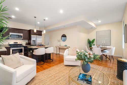 2-282 Maverick St, Boston, MA, 02128-3721 | Card Image