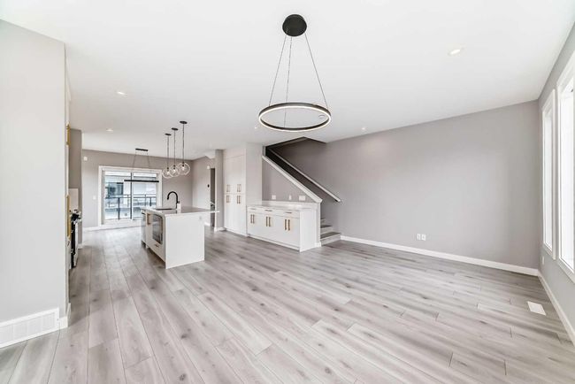 501 - 8155 8th Ave, Townhouse with 3 bedrooms, 3 bathrooms and 2 parking in Calgary AB | Image 9