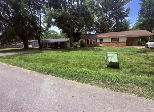 318 Tipton St, Lawrenceburg, TN, 38464-2130 | Card Image