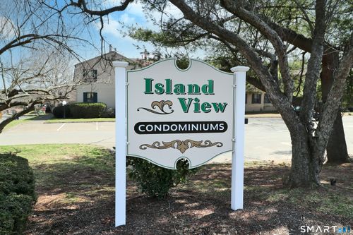 35-35 Bay Path Way, Branford, CT, 06405 | Card Image