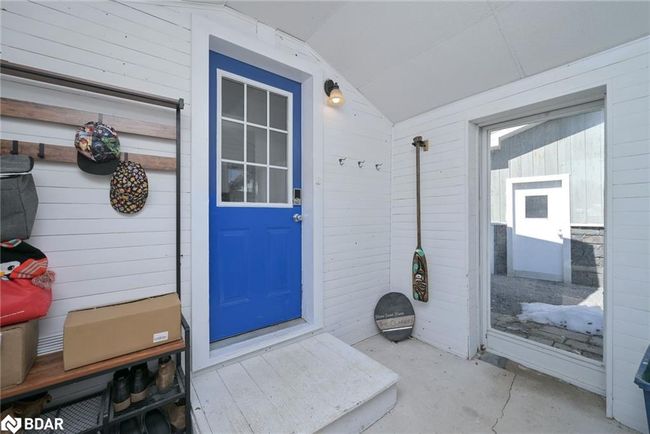 5653 Highway 12, House other with 2 bedrooms, 1 bathrooms and 9 parking in Ramara ON | Image 5