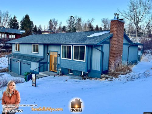 336 Hobbit Hole Drive, Douglas, WY, 82633 | Card Image