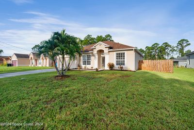 2550 Galiano Avenue, House other with 3 bedrooms, 2 bathrooms and null parking in Palm Bay FL | Image 3